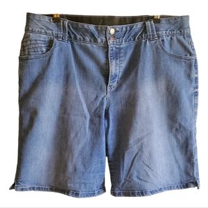 Lane Bryant Denim Bermuda Shorts Medium Wash Size 20 Stretch